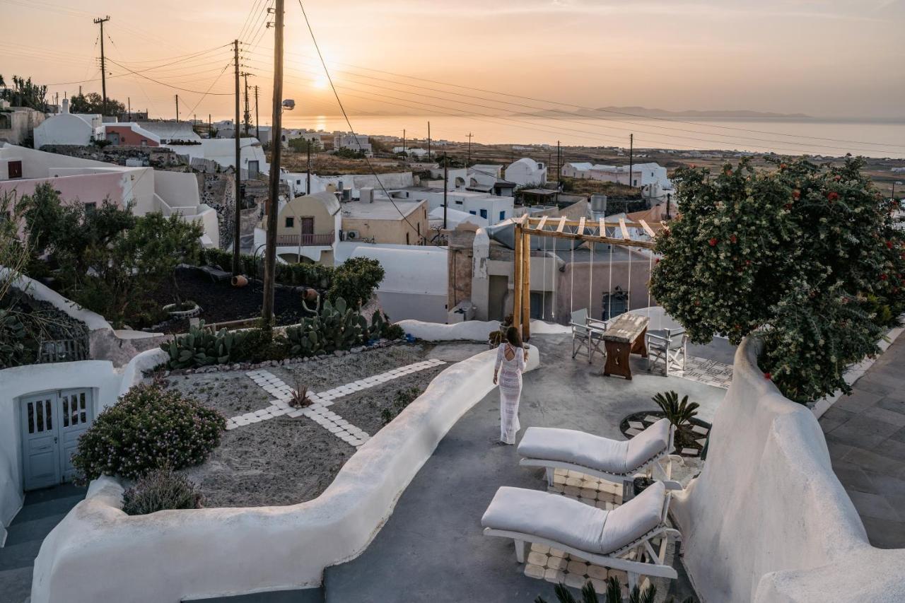 Fosuites Oia Exterior foto